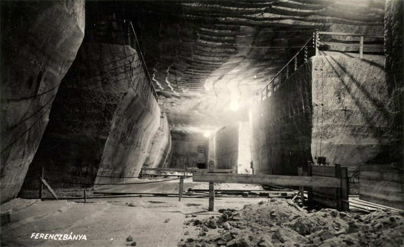 Illustration for article titled These Incredible Salt Mines Are Like Another World Beneath Our Feet